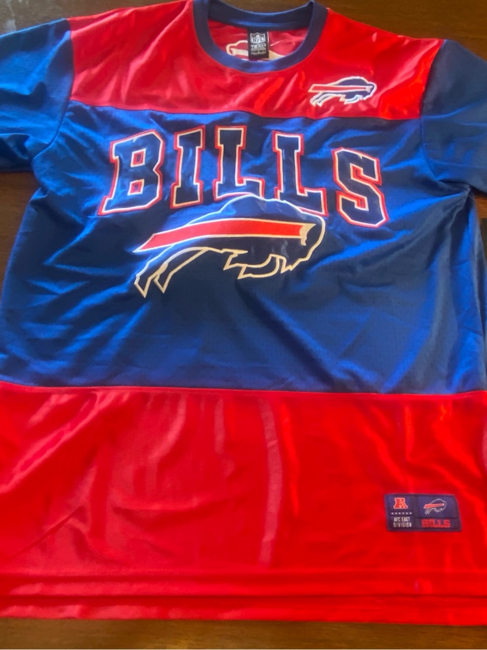 NFL Team Apparel Buffalo Bills Jersey Shirt Men’s Small New with Tags Blue Red